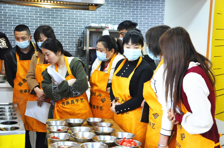 三月學(xué)員學(xué)習(xí)花絮(圖2)