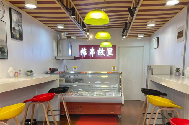 炸串開店成功！“天花板級口味”