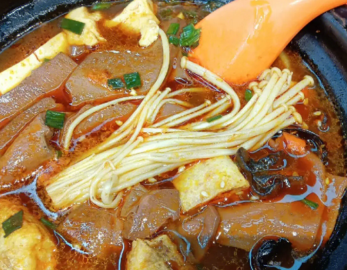 專業(yè)正宗石鍋菜培訓(xùn)學(xué)校：傳承美食文化的搖籃(圖1)