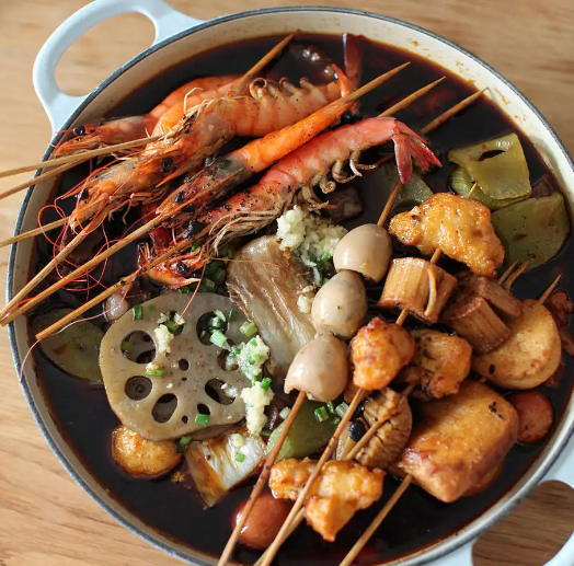學(xué)串串燒一般學(xué)費(fèi)多少錢(qián)？串串燒烤培訓(xùn)多少錢(qián)