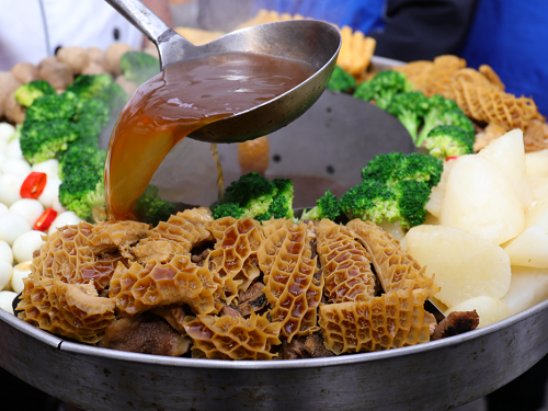 學(xué)噴泉牛雜多少錢？噴泉牛雜學(xué)費(fèi)一般多少
