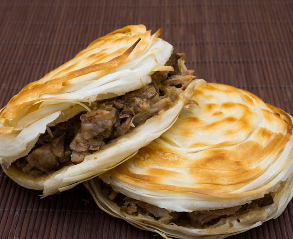 學(xué)老潼關(guān)肉夾饃學(xué)費(fèi)多少錢？潼關(guān)肉夾饃培訓(xùn)費(fèi)用(圖1)