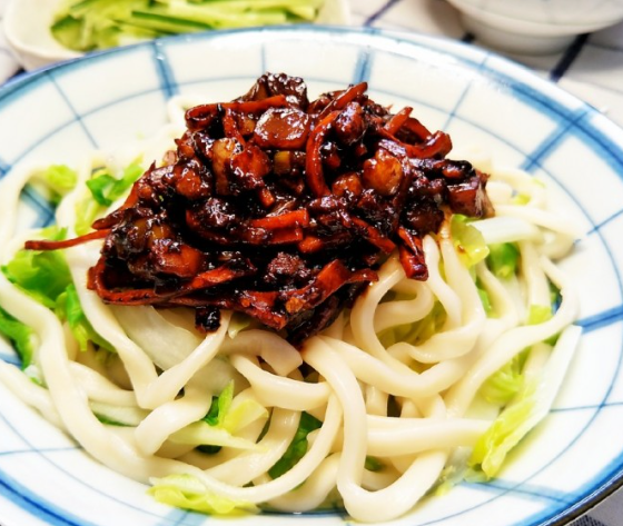 炸醬面培訓(xùn)哪家好？學(xué)炸醬面技術(shù)哪家好？(圖1)