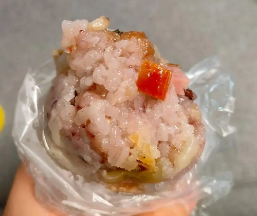 早餐賣糯米飯團(tuán)的利潤(rùn)多少？(圖1)