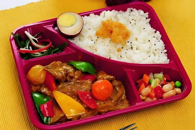 創(chuàng)業(yè)賣特色盒飯?jiān)趺礃?？揭秘低成本高回?bào)的賺錢秘籍！(圖1)