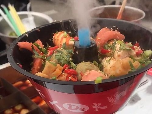 火爆街頭！行走的火鍋杯市場(chǎng)分析，創(chuàng)業(yè)者必看！(圖1)