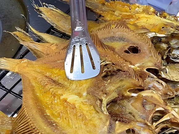 香飄十里！香煎深海魚擺攤，一出道就火爆，創(chuàng)業(yè)賺錢不是夢！(圖2)