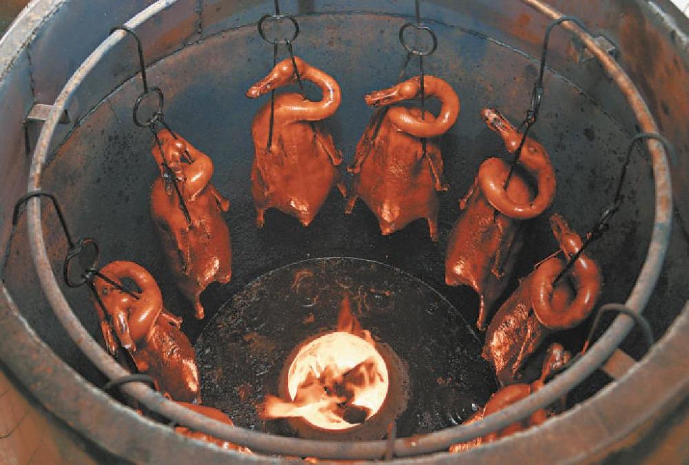 想學果木烤鴨去哪？外酥里嫩香飄十里！全程實操教學，創(chuàng)業(yè)輕松！(圖3)