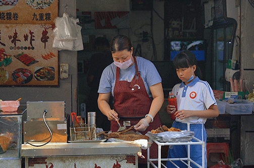 最省事的小吃擺攤：輕松創(chuàng)業(yè)的最佳選擇(圖2)