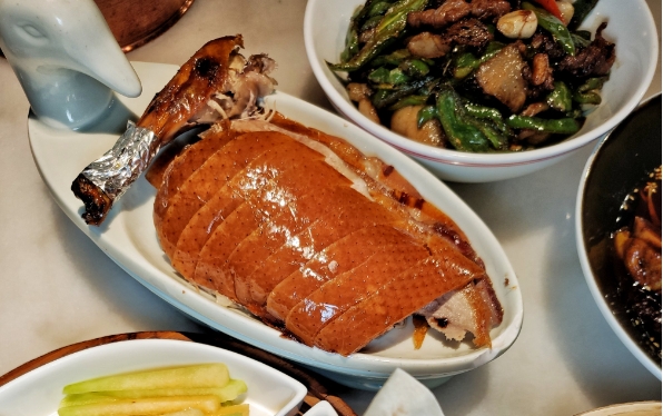 想學(xué)烤鴨技術(shù)，去哪里學(xué)習(xí)最靠譜？答案在這里！(圖2)