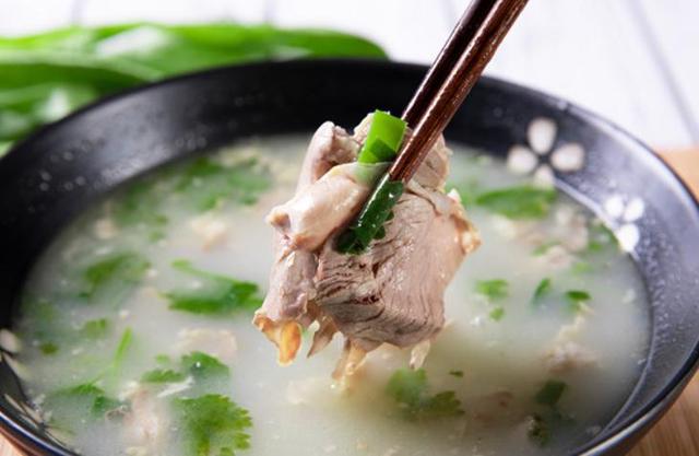 開羊肉湯館賺錢嗎？揭秘真實(shí)利潤和創(chuàng)業(yè)背后的秘密！(圖3)