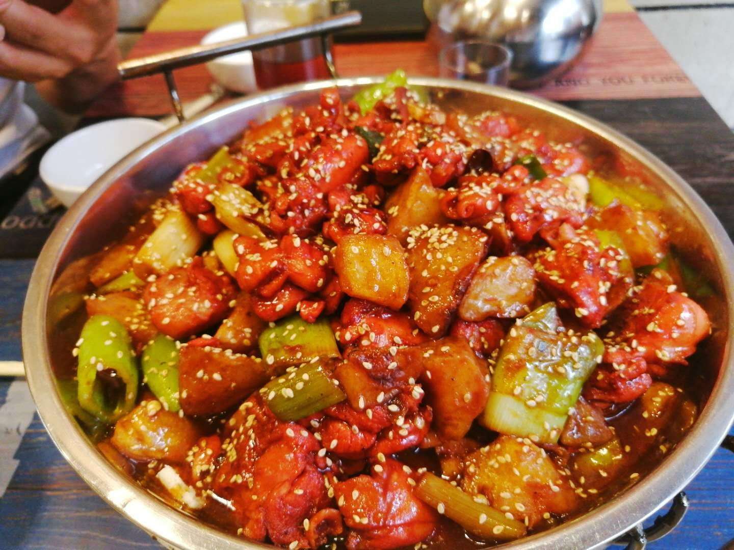 想開搖滾炒雞店？加盟費(fèi)到底多少？搖滾炒雞加盟費(fèi)用大公開(圖2)