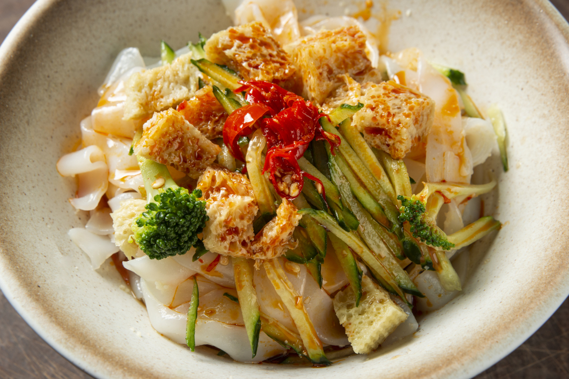 學(xué)習(xí)涼皮技術(shù)，手把手教學(xué)，讓你輕松掌握制作技巧(圖3)