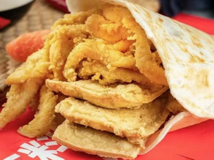 一個人擺攤做什么小吃賺錢？香酥雞餅小本創(chuàng)業(yè)新選擇！(圖3)
