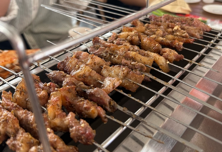 河南鄭州燒烤培訓(xùn)學(xué)校推薦：從零基礎(chǔ)到開店，廚仟藝助您掌握燒烤精髓！(圖2)