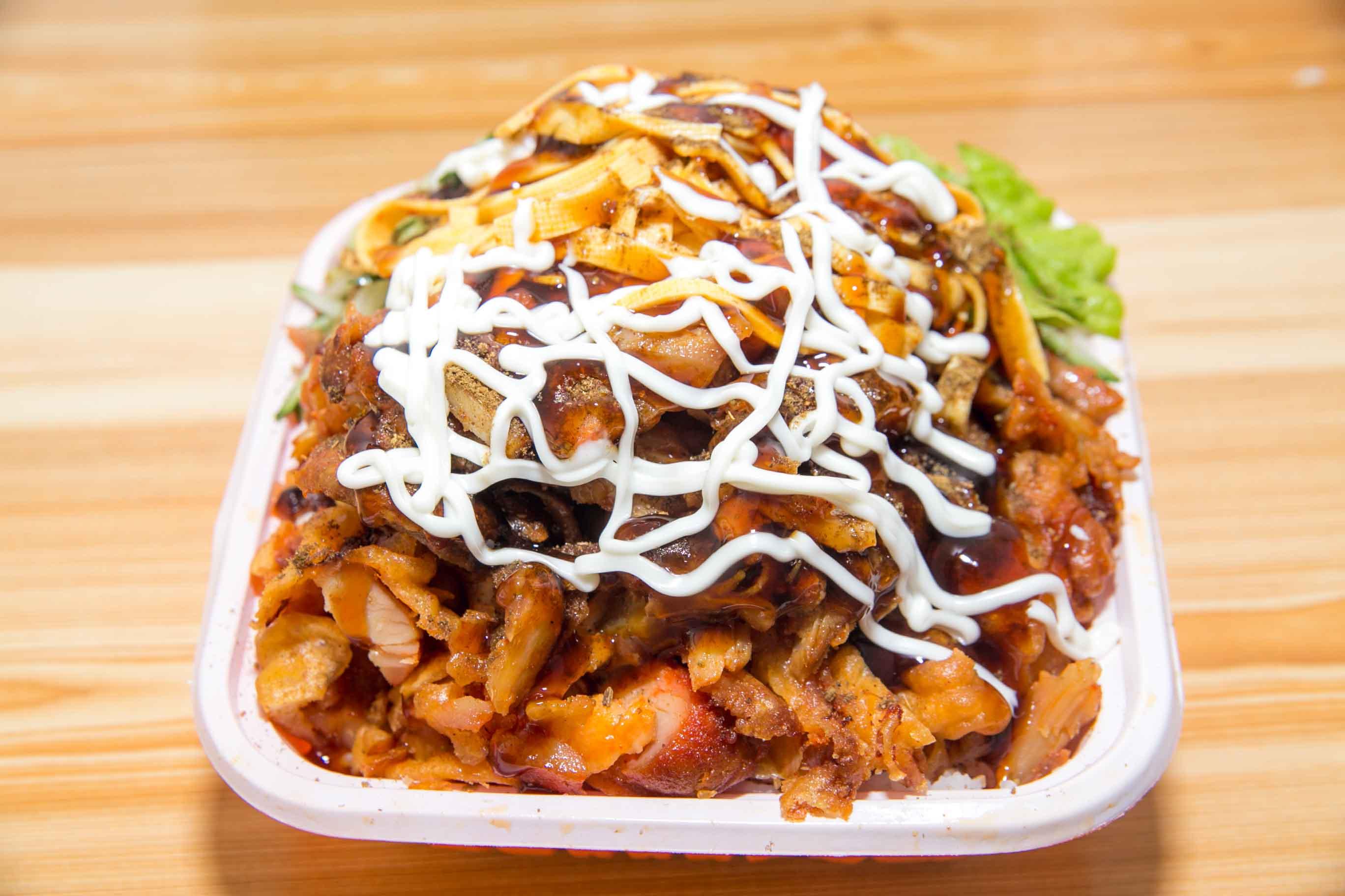 脆皮雞米飯培訓(xùn)多少錢？學(xué)會(huì)制作，開(kāi)啟美味創(chuàng)業(yè)之路！(圖2)