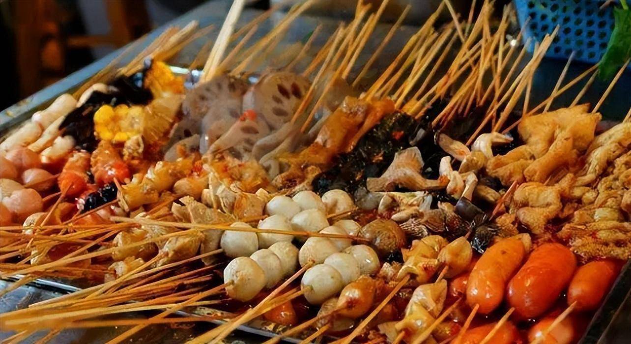 冷鍋串串技術(shù)哪里學(xué)最正宗？來這里學(xué)技術(shù)，輕松開店盈利！(圖2)