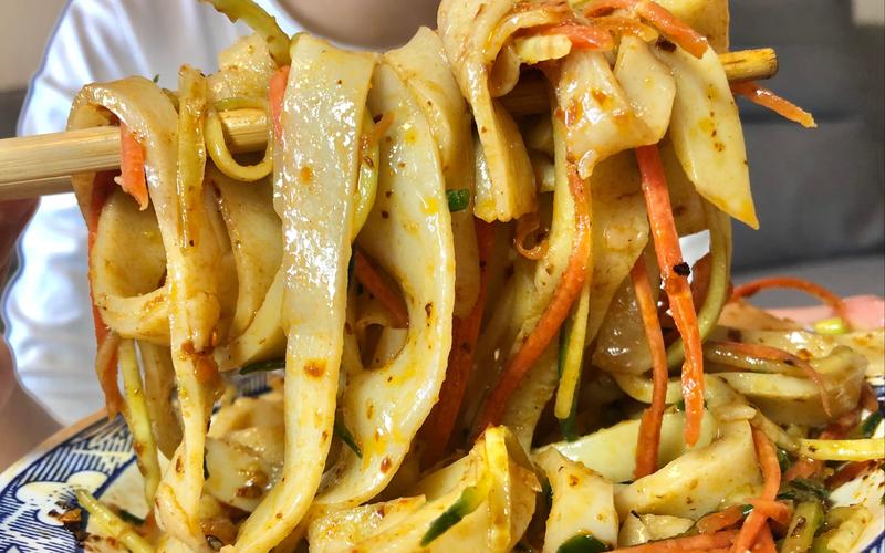 學(xué)做涼皮土調(diào)料怎么收費(fèi)？揭秘正宗涼皮秘方，避坑必看！(圖3)