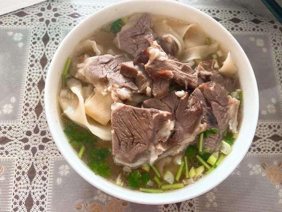 哪里可以學羊肉燴面技術？從零到開店，教你如何成功創(chuàng)業(yè)！(圖2)